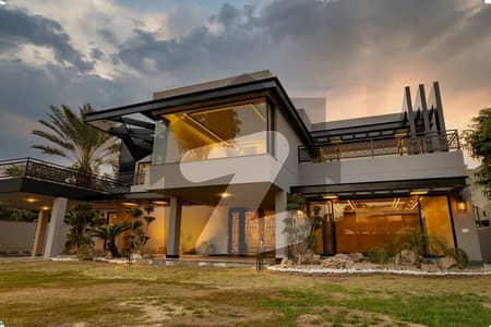 2 KANAL ELEGANT AND FULLY MAINTAINED SUPER HOT LOCATED BUNGALOW IS AVAILABLE IN THE BEST BLOCK OF DHA PHASE 5 LAHORE