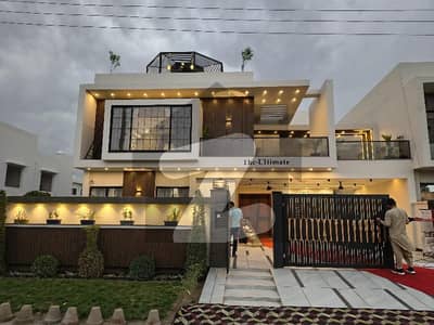 17.5 Marla Most Luxurious Ultra Modern Park Facing House Available For Sale