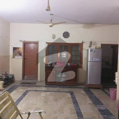 نارتھ کراچی - سیکٹر 14 اے نارتھ کراچی,کراچی میں 3 کمروں کا 10 مرلہ مکان 3.5 کروڑ میں برائے فروخت۔