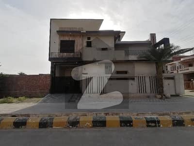 Ideal Corner House Is Available For sale In Multan