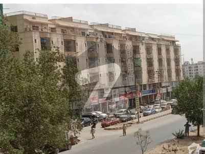 گلستانِِ جوہر ۔ بلاک 7 گلستانِ جوہر,کراچی میں 4 مرلہ Studio دفتر 1.5 کروڑ میں برائے فروخت۔