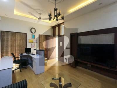 گلبرگ 2 گلبرگ,لاہور میں 10 مرلہ Studio عمارت 2.0 لاکھ میں کرایہ پر دستیاب ہے۔