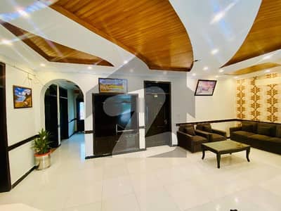 1000 Square Yards House In Beautiful Location Of F-8/1 In Islamabad