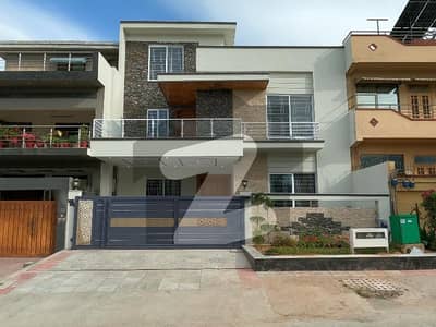 Want To Buy A On Excellent Location House In Islamabad