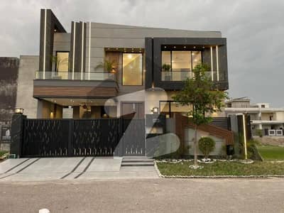 10 Marla Ultra Luxury Modern House For Sale Royal Orchard, Multan