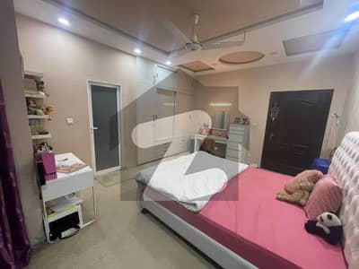 I-8/2 1 KANAL FRONT OPEN TRIPLE STORY HOUSE 7 BED 7 BATH NEAR TO SHIFA HOSPITAL 19