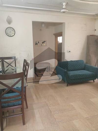 I-8/4 14 MARLA UPPER PORTION FRONT OPEN 3 BED 3 BATH TV LOUNGE 130K FINAL