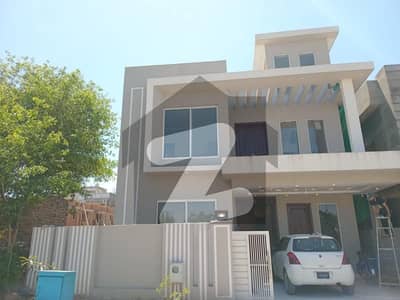 10 Marl beautiful house available for sale in DHA Islamabad