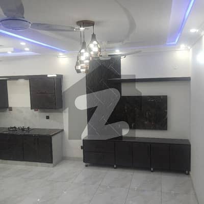 پارک ویو سٹی لاہور میں 3 کمروں کا 10 مرلہ بالائی پورشن 70.0 ہزار میں کرایہ پر دستیاب ہے۔