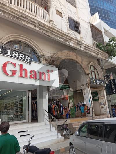 طارق روڈ کراچی میں 1 کنال Studio دکان 50.0 کروڑ میں برائے فروخت۔