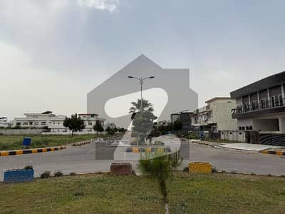 30x60 Plot For Sale First Come First Avail Near To Main Markaz