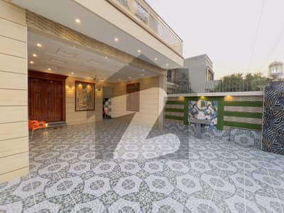 Top-Quality Construction Luxury Home In Johar Town Phase 2