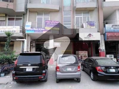 جوہر ٹاؤن فیز 2 جوہر ٹاؤن,لاہور میں 1 مرلہ دکان 17.0 لاکھ میں برائے فروخت۔