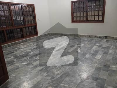 ڈی ایچ اے فیز 7 ڈی ایچ اے ڈیفینس,کراچی میں 3 کمروں کا 1 کنال زیریں پورشن 2.4 لاکھ میں کرایہ پر دستیاب ہے۔