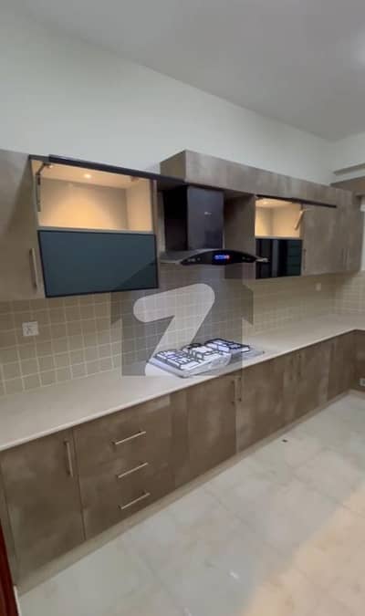 4 Bed Room Apartment Available For Sale in Askari 12