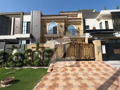 Good 10 Marla House For Sale In Formanites Housing Scheme - Block N