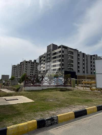 10 Marla Plot Available For Sale