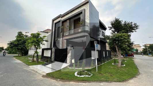 5 Marla Modern Design House Available For Rent In Dha 9 Town Lahore