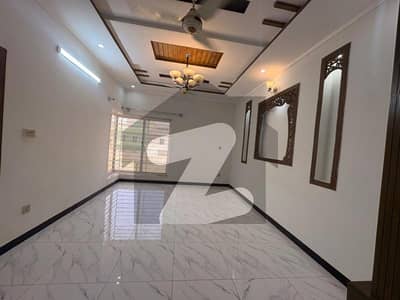 جناح گارڈنز فیز 1 جناح گارڈنز,ایف ای سی ایچ ایس,اسلام آباد میں 4 کمروں کا 7 مرلہ مکان 3.0 کروڑ میں برائے فروخت۔