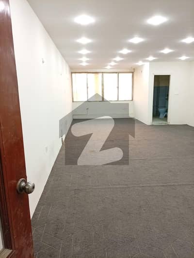 24/7 Office Available In Rent At Main Bahadurabad.