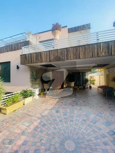 1 Kanal House For Rent