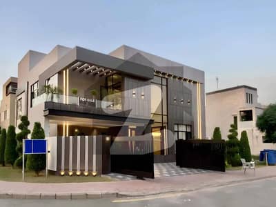 10 MARLA Corner ARCHITECT DESIGNER HOUSE For Sale