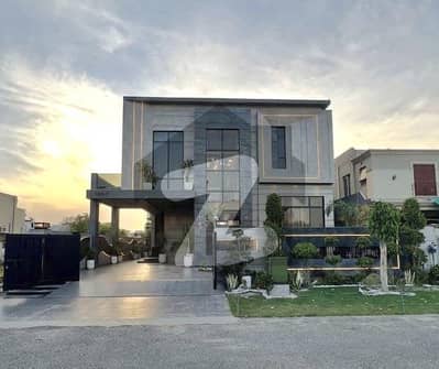 One kanal luxurious brand new bungalow located near market and mosque   100 percent original pictures