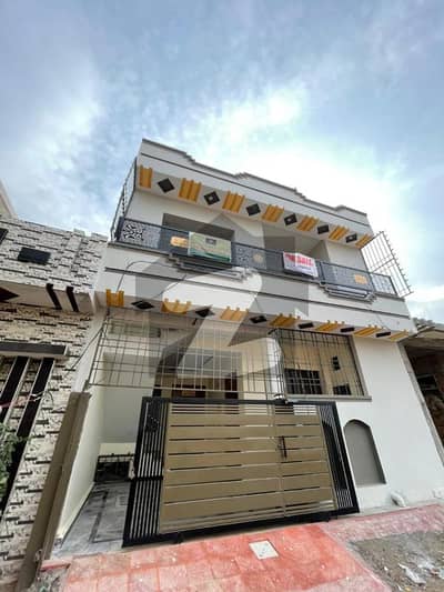 کورل چوک اسلام آباد میں 3 کمروں کا 5 مرلہ مکان 1.3 کروڑ میں برائے فروخت۔