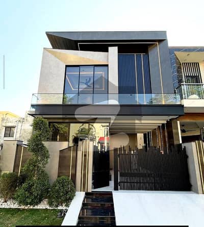 5 Marla Modern House Available For Rent On Prime Location In Bahria Town