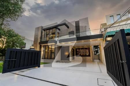 1 kanal beautifully Designed Modern house upper portion for rent in DHA phase 8 ex Park view