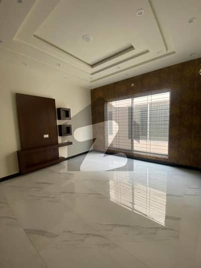 JOHAR TOWN BLOCK F2 10 MARLA HOUSE FOR SALE