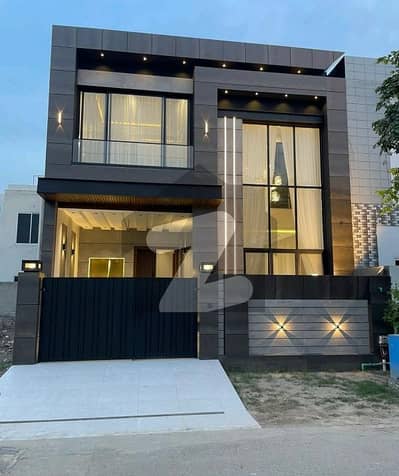 رائل آرچرڈ ملتان پبلک سکول روڈ,ملتان میں 3 کمروں کا 5 مرلہ مکان 2.2 کروڑ میں برائے فروخت۔