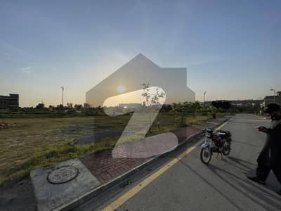 بحریہ انکلیو - سیکٹر این بحریہ انکلیو,بحریہ ٹاؤن,اسلام آباد میں 5 مرلہ رہائشی پلاٹ 88.0 لاکھ میں برائے فروخت۔