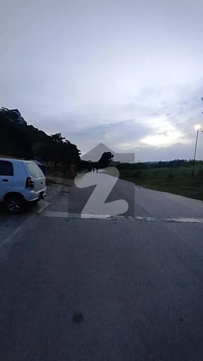 بحریہ ٹاؤن فیز 7 بحریہ ٹاؤن راولپنڈی,راولپنڈی میں 10 مرلہ رہائشی پلاٹ 1.15 کروڑ میں برائے فروخت۔