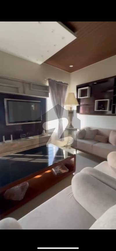 عمارکینیان ویوز اسلام آباد میں 5 کمروں کا 10 مرلہ مکان 6.0 کروڑ میں برائے فروخت۔