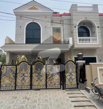 JOHAR TOWN 12 MARLA HOUSE FOR SALE HOT LOCTION