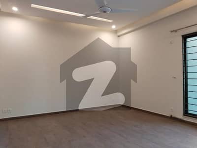 4 Bed Brand New Flat For Sale Askari 10, Sector S(2025 Model)