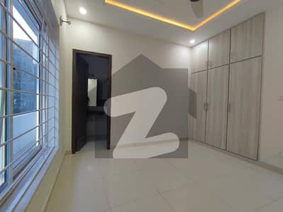 25x40 Upper Portion For Rent In G13