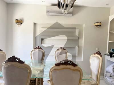 بحریہ ٹاؤن سیکٹرڈی بحریہ ٹاؤن,لاہور میں 2 کمروں کا 10 مرلہ زیریں پورشن 1.25 لاکھ میں کرایہ پر دستیاب ہے۔