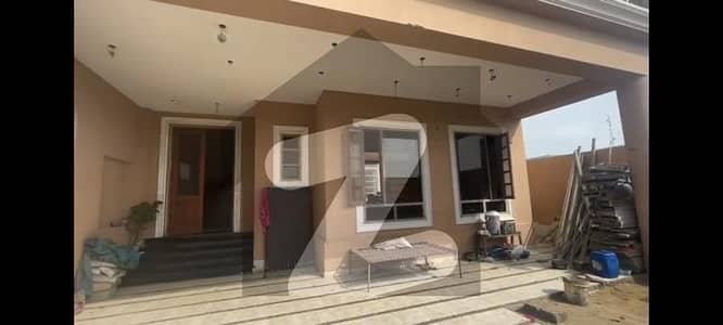 ڈی ایچ اے فیز 8 ایکسٹینشن ڈی ایچ اے فیز 8,ڈی ایچ اے ڈیفینس,کراچی میں 4 کمروں کا 12 مرلہ مکان 10.5 کروڑ میں برائے فروخت۔