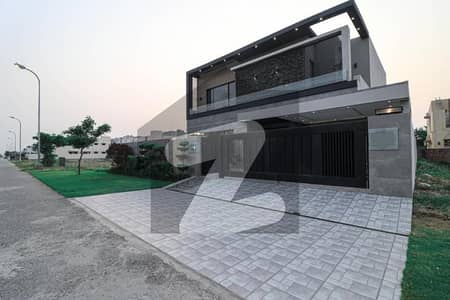 BRAND NEW FACING PARK 10 MARLA LUXURY BUNGALOW FOR SALE