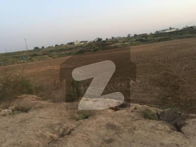 30 Kanal Compact Piece Of Land Ideal For Sports Ground Located Near Islamabad Expressway