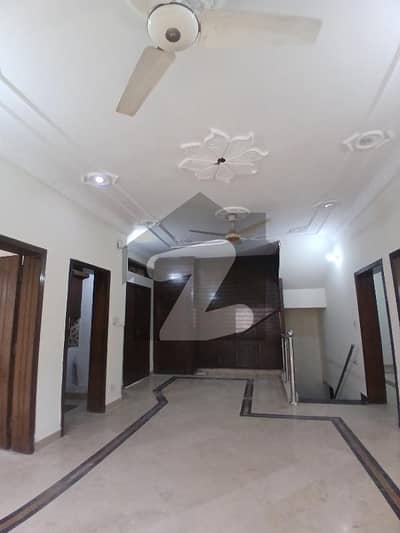 7 Marla Ground Plas Basement Hall For Rent