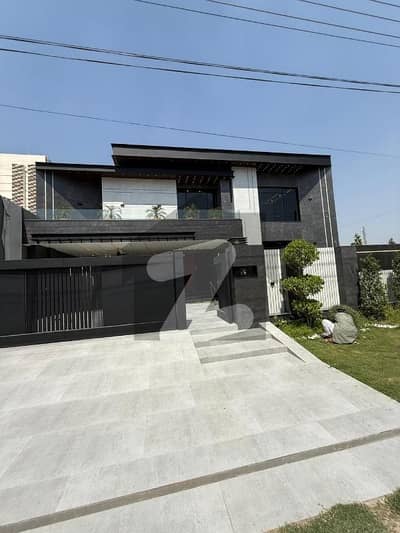 On Dual Main Boulevard