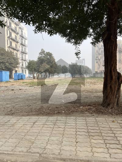 5 Marla Commercial Plot At Fashion Avenue
