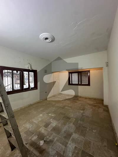 گلشنِ اقبال - بلاک 4 گلشنِ اقبال,گلشنِ اقبال ٹاؤن,کراچی میں 6 کمروں کا 1 کنال زیریں پورشن 6.5 لاکھ میں کرایہ پر دستیاب ہے۔