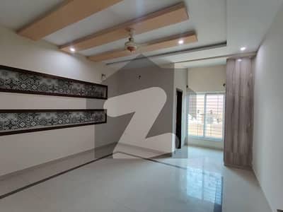 سوان گارڈن اسلام آباد میں 3 کمروں کا 12 مرلہ بالائی پورشن 62.0 ہزار میں کرایہ پر دستیاب ہے۔