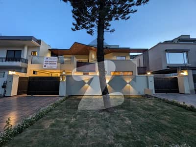 ایف ۔ 8 اسلام آباد میں 7 کمروں کا 1 کنال مکان 14.0 لاکھ میں کرایہ پر دستیاب ہے۔