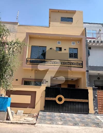 نیو لاہور سٹی ۔ فیز 2 نیو لاهور سٹی,لاہور میں 3 کمروں کا 3 مرلہ مکان 1.1 کروڑ میں برائے فروخت۔