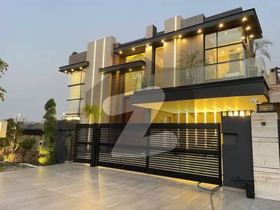 1 kanal House Is Available For sale In DHA Phase 1
